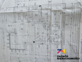 Dwa domy z ziemią rolną w Broniszowie